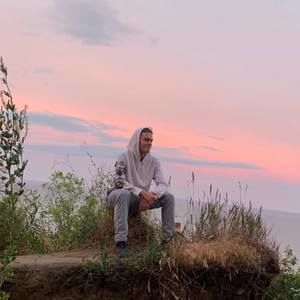 Meet your Posher, Danny